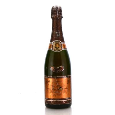 Image for Veuve Clicquot Ponsardin 1983 Vintage Champagne