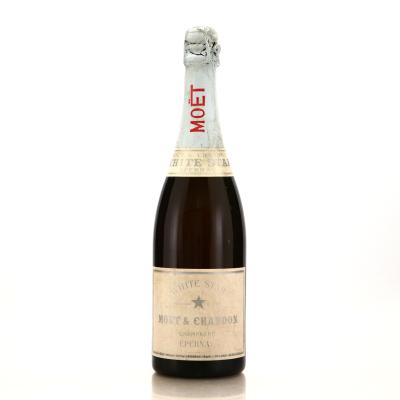 Moet & Chandon White Star Sec NV Champagne