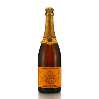 Veuve Clicquot Yellow Label Dry NV Champagne