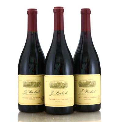 J. Rochioli Sweetwater Vineyard Pinot Noir 2010 Russian River Valley 3x75cl