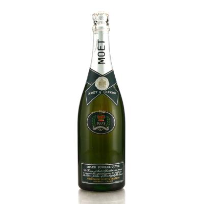 Moet & Chandon NV Champagne / Queens Silver Jubilee Cuvee 1977