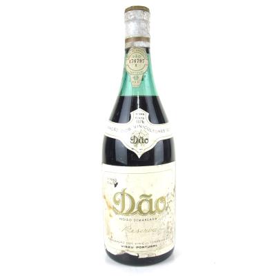 Federacão Dos Vinicultores 1971 Dão