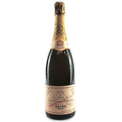 Veuve Clicquot Ponsardin \"Rich England\" NV Champagne